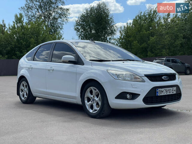 Белый Форд Фокус, объемом двигателя 2 л и пробегом 250 тыс. км за 6500 $, фото 3 на Automoto.ua