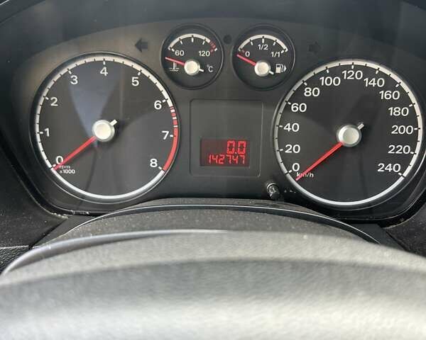 Белый Форд Фокус, объемом двигателя 1.39 л и пробегом 142 тыс. км за 5300 $, фото 16 на Automoto.ua