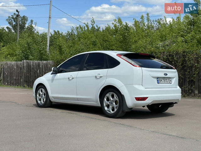 Белый Форд Фокус, объемом двигателя 2 л и пробегом 250 тыс. км за 6500 $, фото 6 на Automoto.ua