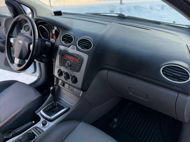 Белый Форд Фокус, объемом двигателя 0 л и пробегом 253 тыс. км за 5000 $, фото 8 на Automoto.ua