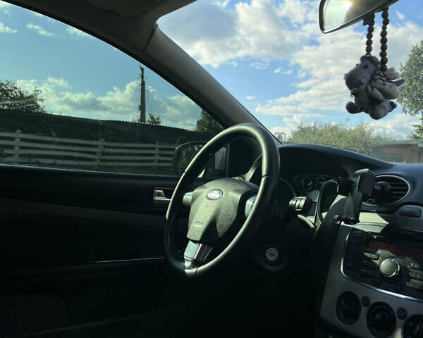 Білий Форд Фокус, об'ємом двигуна 1.6 л та пробігом 214 тис. км за 5500 $, фото 9 на Automoto.ua