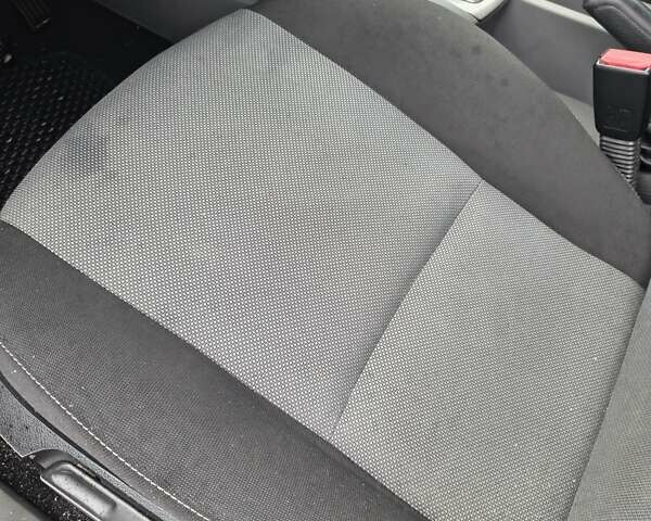 Белый Форд Фокус, объемом двигателя 1.6 л и пробегом 274 тыс. км за 4800 $, фото 16 на Automoto.ua