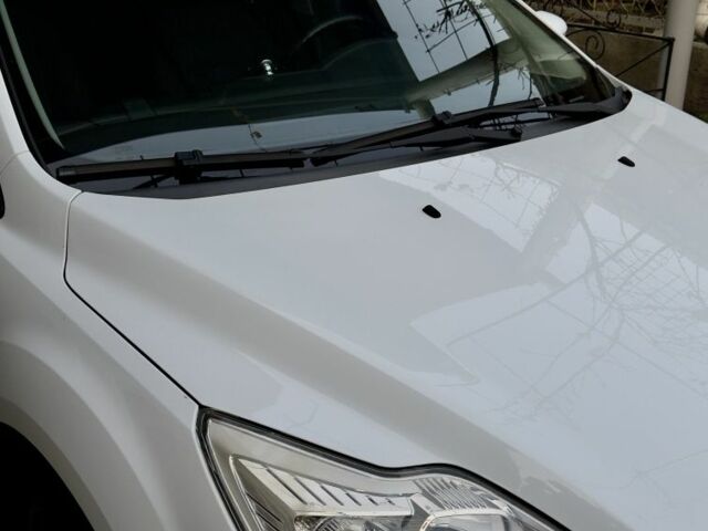 Белый Форд Фокус, объемом двигателя 1.6 л и пробегом 103 тыс. км за 7200 $, фото 5 на Automoto.ua