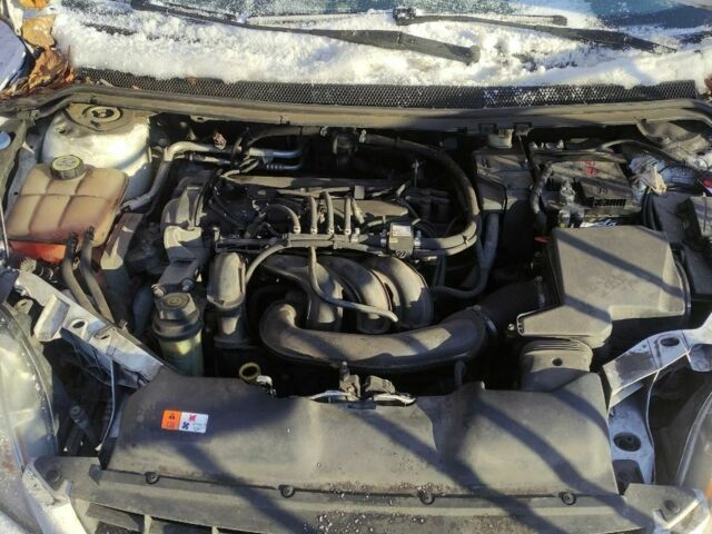 Белый Форд Фокус, объемом двигателя 1.6 л и пробегом 227 тыс. км за 5200 $, фото 7 на Automoto.ua