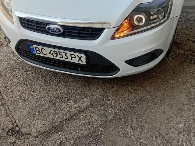 Білий Форд Фокус, об'ємом двигуна 1.39 л та пробігом 225 тис. км за 5300 $, фото 8 на Automoto.ua