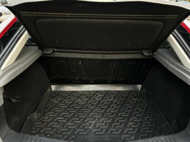 Белый Форд Фокус, объемом двигателя 1.4 л и пробегом 167 тыс. км за 5900 $, фото 20 на Automoto.ua