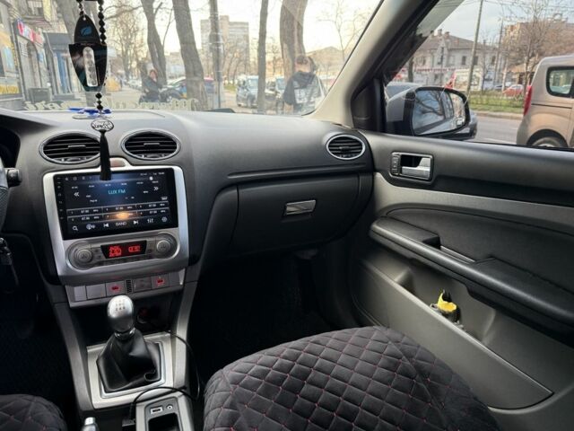 Білий Форд Фокус, об'ємом двигуна 2.4 л та пробігом 199 тис. км за 4999 $, фото 11 на Automoto.ua