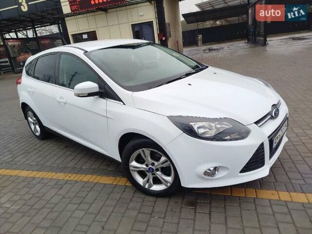 Білий Форд Фокус, об'ємом двигуна 1.6 л та пробігом 266 тис. км за 6999 $, фото 4 на Automoto.ua
