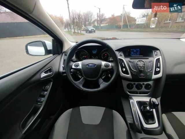 Білий Форд Фокус, об'ємом двигуна 1.6 л та пробігом 266 тис. км за 6999 $, фото 43 на Automoto.ua