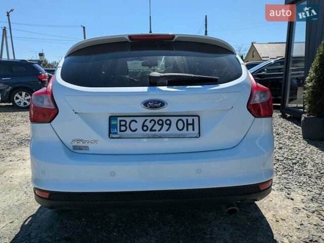 Белый Форд Фокус, объемом двигателя 1.6 л и пробегом 204 тыс. км за 7000 $, фото 6 на Automoto.ua