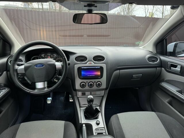 Белый Форд Фокус, объемом двигателя 1.6 л и пробегом 148 тыс. км за 5500 $, фото 7 на Automoto.ua