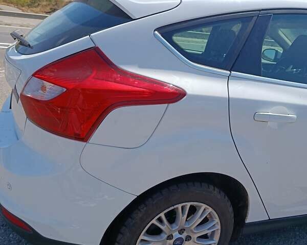 Белый Форд Фокус, объемом двигателя 1.6 л и пробегом 180 тыс. км за 8300 $, фото 21 на Automoto.ua