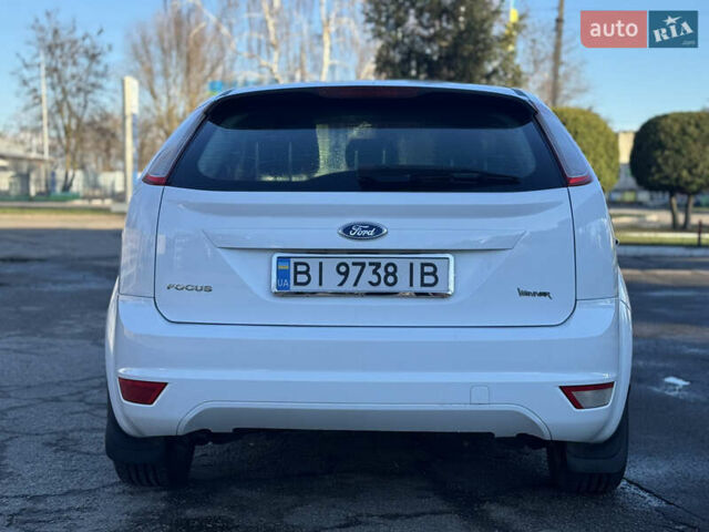 Белый Форд Фокус, объемом двигателя 1.6 л и пробегом 203 тыс. км за 5650 $, фото 8 на Automoto.ua