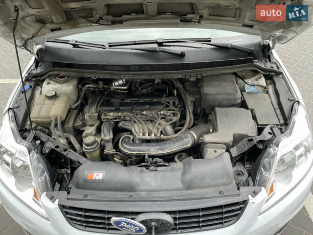 Білий Форд Фокус, об'ємом двигуна 1.4 л та пробігом 325 тис. км за 5000 $, фото 47 на Automoto.ua