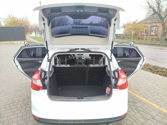 Белый Форд Фокус, объемом двигателя 1.6 л и пробегом 266 тыс. км за 6999 $, фото 14 на Automoto.ua