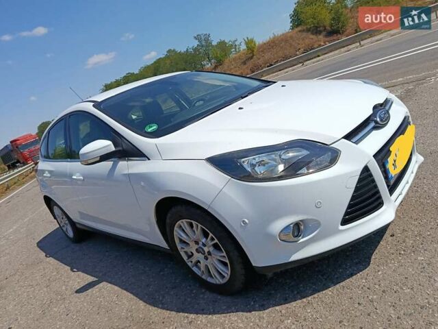 Белый Форд Фокус, объемом двигателя 1.6 л и пробегом 180 тыс. км за 8300 $, фото 18 на Automoto.ua