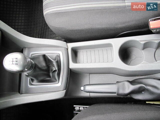 Белый Форд Фокус, объемом двигателя 1.39 л и пробегом 215 тыс. км за 5000 $, фото 62 на Automoto.ua