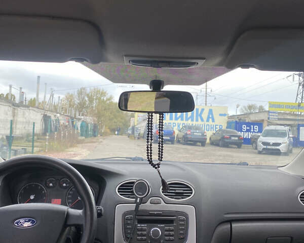 Белый Форд Фокус, объемом двигателя 1.4 л и пробегом 247 тыс. км за 6500 $, фото 10 на Automoto.ua