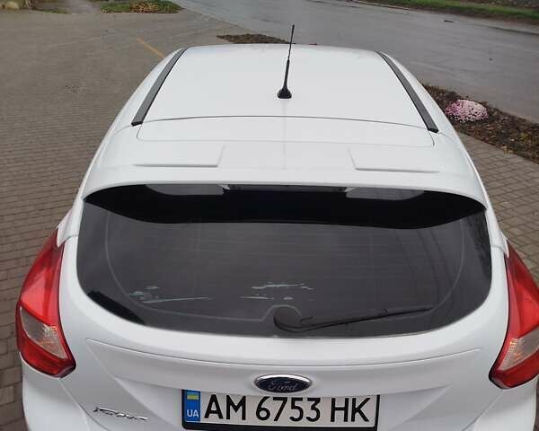 Білий Форд Фокус, об'ємом двигуна 1.6 л та пробігом 266 тис. км за 6999 $, фото 29 на Automoto.ua