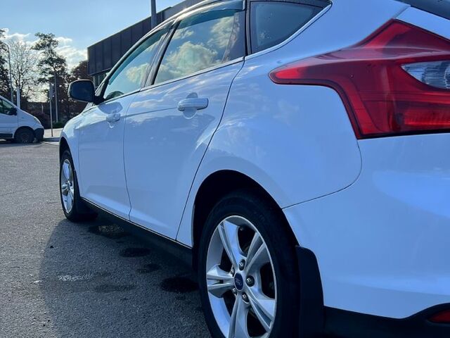 Белый Форд Фокус, объемом двигателя 1.6 л и пробегом 180 тыс. км за 6600 $, фото 7 на Automoto.ua