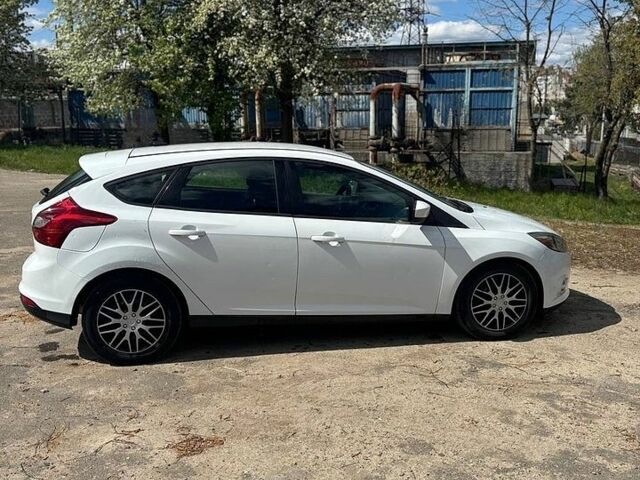 Білий Форд Фокус, об'ємом двигуна 2 л та пробігом 226 тис. км за 6500 $, фото 5 на Automoto.ua