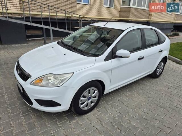 Білий Форд Фокус, об'ємом двигуна 1.4 л та пробігом 91 тис. км за 6800 $, фото 13 на Automoto.ua