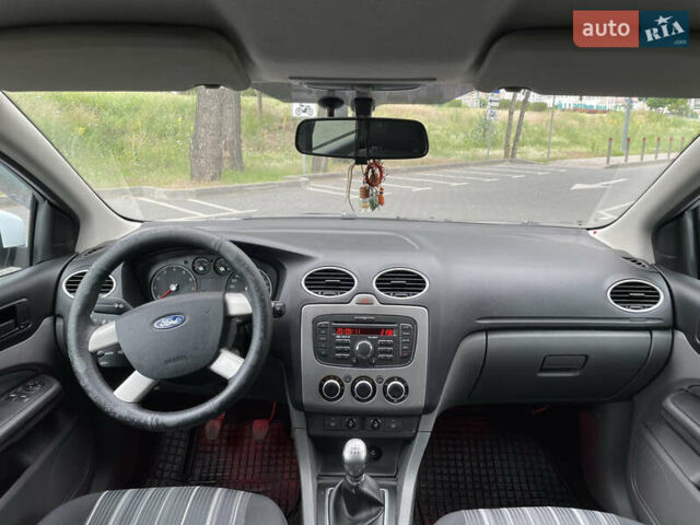 Білий Форд Фокус, об'ємом двигуна 1.4 л та пробігом 325 тис. км за 5000 $, фото 74 на Automoto.ua