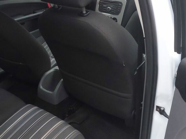 Белый Форд Фокус, объемом двигателя 1.4 л и пробегом 92 тыс. км за 8800 $, фото 15 на Automoto.ua