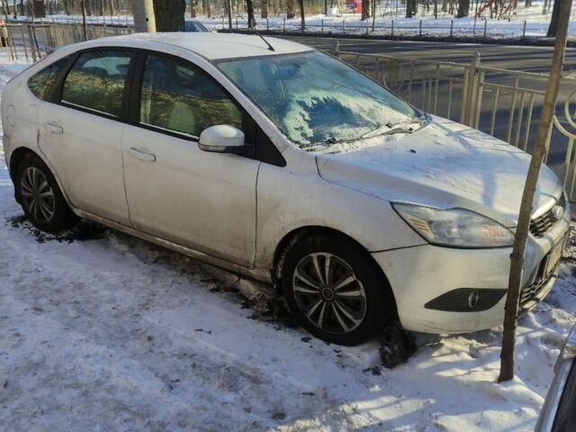 Белый Форд Фокус, объемом двигателя 1.6 л и пробегом 227 тыс. км за 5200 $, фото 3 на Automoto.ua