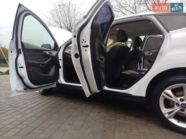 Білий Форд Фокус, об'ємом двигуна 1.6 л та пробігом 266 тис. км за 6999 $, фото 38 на Automoto.ua