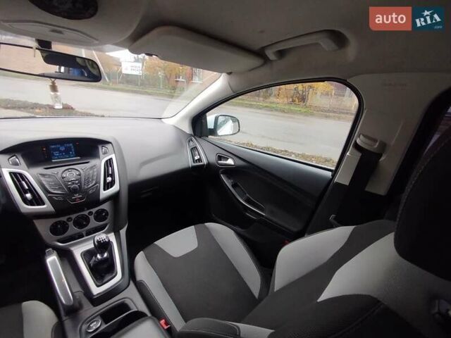 Білий Форд Фокус, об'ємом двигуна 1.6 л та пробігом 266 тис. км за 6999 $, фото 42 на Automoto.ua