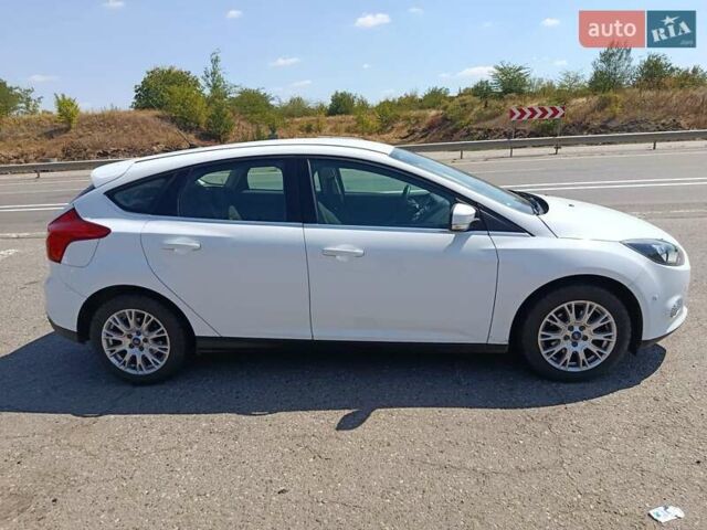 Белый Форд Фокус, объемом двигателя 1.6 л и пробегом 180 тыс. км за 8300 $, фото 24 на Automoto.ua