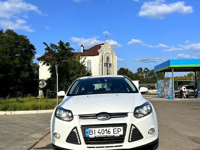 Белый Форд Фокус, объемом двигателя 1.6 л и пробегом 180 тыс. км за 6600 $, фото 1 на Automoto.ua
