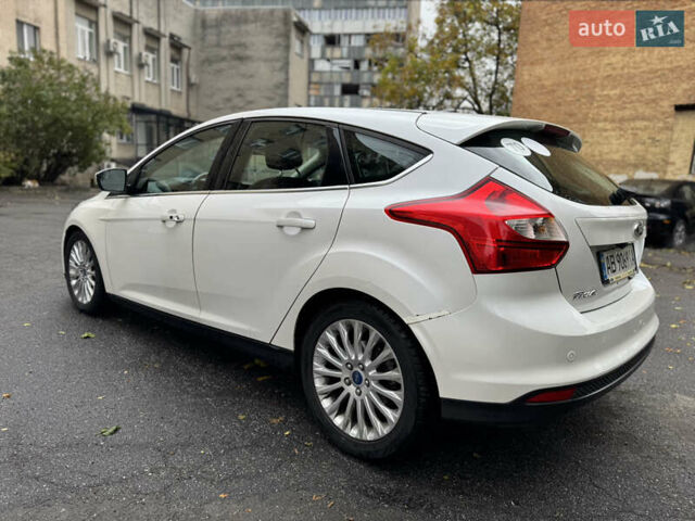 Форд Фокус 2011 в Виннице на Automoto.ua Белый Форд Фокус, объемом двигателя 2 л и пробегом 175 тыс. км за 7500 $, фото 3 на Automoto.ua