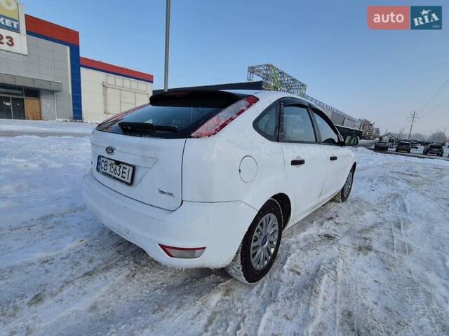 Білий Форд Фокус, об'ємом двигуна 1.4 л та пробігом 215 тис. км за 5300 $, фото 3 на Automoto.ua