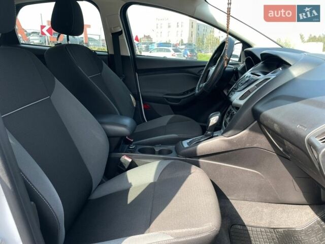 Белый Форд Фокус, объемом двигателя 2.01 л и пробегом 240 тыс. км за 6200 $, фото 24 на Automoto.ua