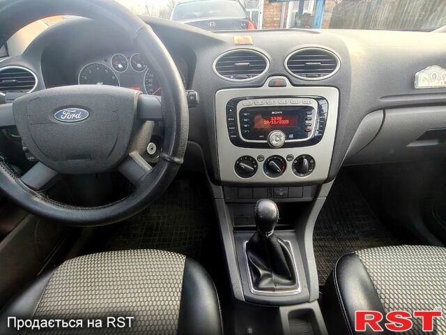 Білий Форд Фокус, об'ємом двигуна 1.4 л та пробігом 80 тис. км за 5800 $, фото 3 на Automoto.ua