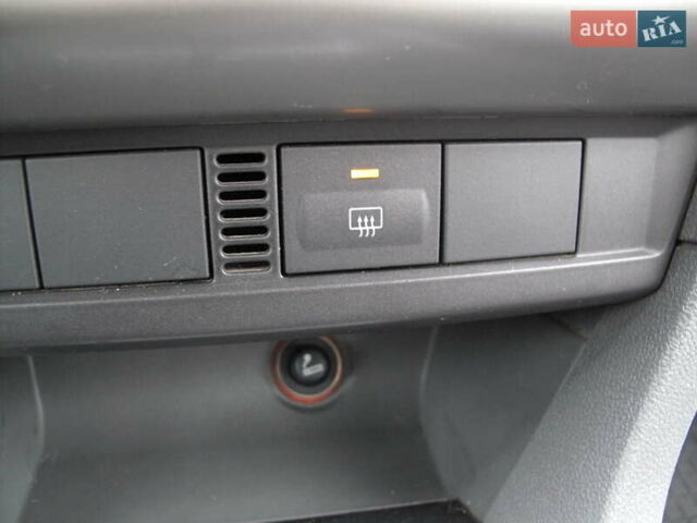 Белый Форд Фокус, объемом двигателя 1.39 л и пробегом 215 тыс. км за 5000 $, фото 59 на Automoto.ua