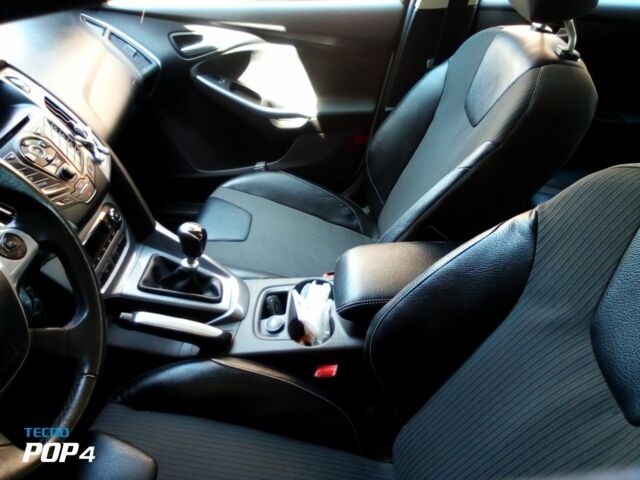 Білий Форд Фокус, об'ємом двигуна 1.6 л та пробігом 212 тис. км за 7000 $, фото 5 на Automoto.ua