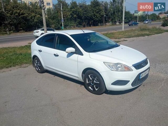 Білий Форд Фокус, об'ємом двигуна 1.4 л та пробігом 231 тис. км за 5100 $, фото 11 на Automoto.ua