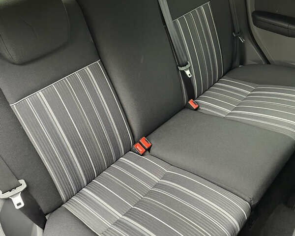 Білий Форд Фокус, об'ємом двигуна 1.4 л та пробігом 325 тис. км за 5000 $, фото 71 на Automoto.ua