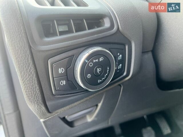 Білий Форд Фокус, об'ємом двигуна 1.6 л та пробігом 190 тис. км за 6550 $, фото 15 на Automoto.ua