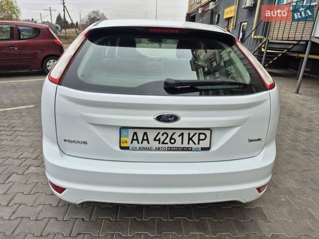 Білий Форд Фокус, об'ємом двигуна 1.4 л та пробігом 91 тис. км за 6800 $, фото 27 на Automoto.ua
