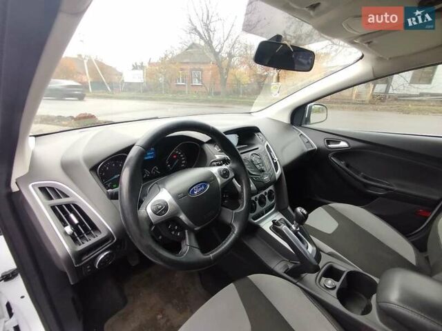 Білий Форд Фокус, об'ємом двигуна 1.6 л та пробігом 266 тис. км за 6999 $, фото 58 на Automoto.ua