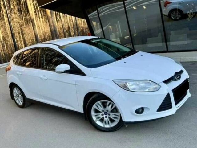 Белый Форд Фокус, объемом двигателя 1.6 л и пробегом 143 тыс. км за 2800 $, фото 1 на Automoto.ua