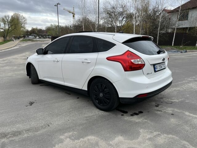 Білий Форд Фокус, об'ємом двигуна 2 л та пробігом 160 тис. км за 7400 $, фото 6 на Automoto.ua