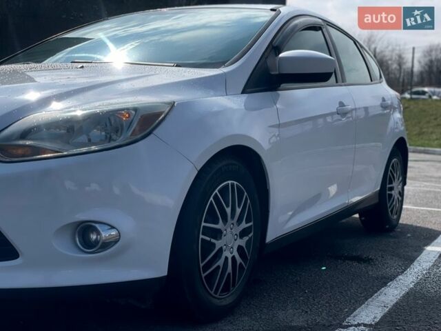 Белый Форд Фокус, объемом двигателя 2.01 л и пробегом 240 тыс. км за 6200 $, фото 9 на Automoto.ua
