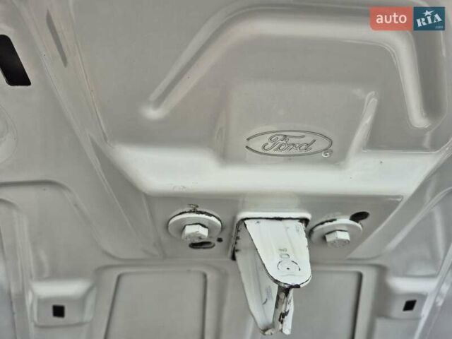 Білий Форд Фокус, об'ємом двигуна 1.4 л та пробігом 91 тис. км за 6800 $, фото 34 на Automoto.ua