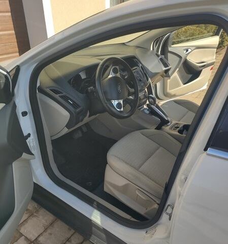 Білий Форд Фокус, об'ємом двигуна 2 л та пробігом 220 тис. км за 6250 $, фото 11 на Automoto.ua