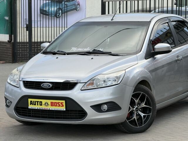 Білий Форд Фокус, об'ємом двигуна 2.4 л та пробігом 199 тис. км за 4999 $, фото 2 на Automoto.ua